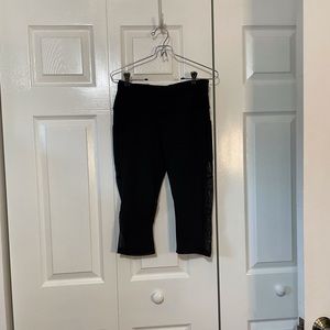 EUC Victoria’s Secret Crop workout leggings